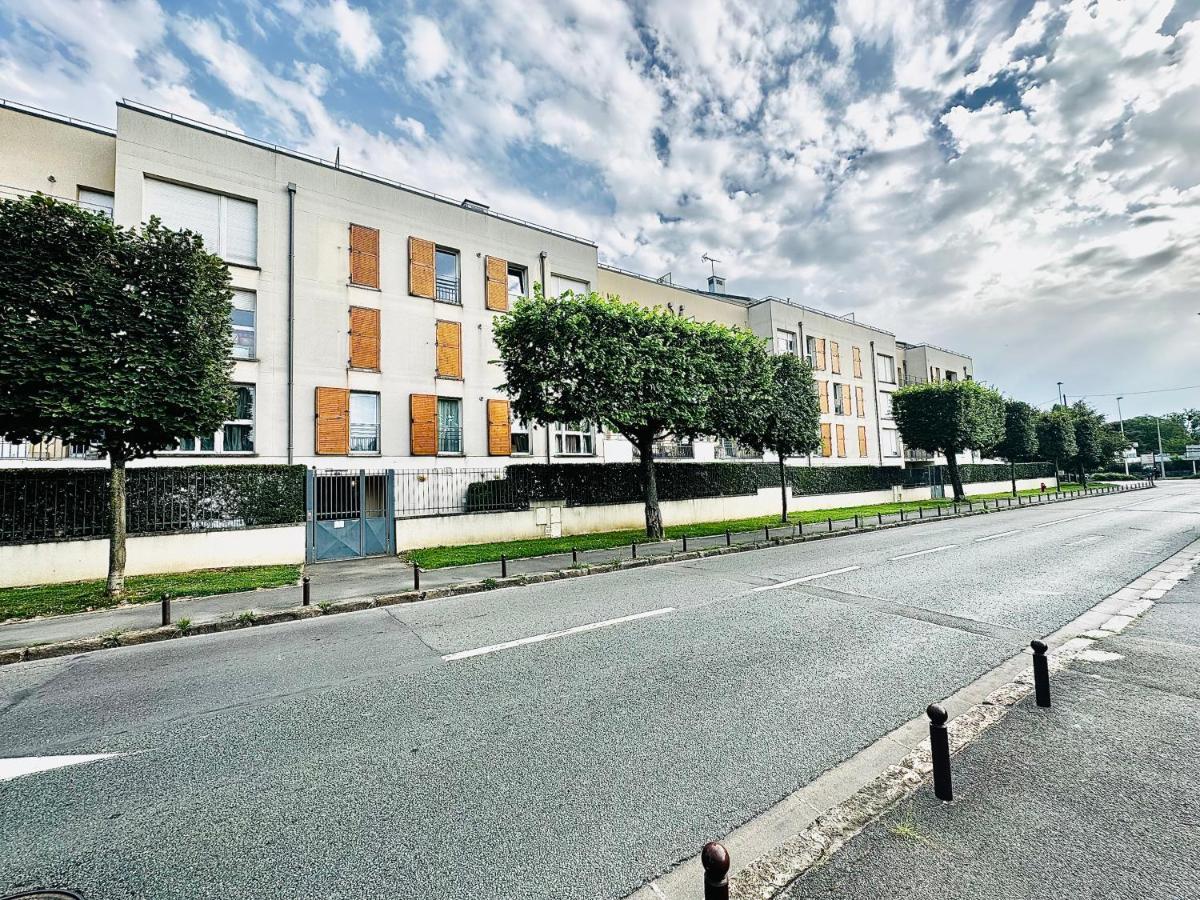 וליפינט Btobed - Location Professionnelle - Appartement 4 Personnes Parking Gratuit - Proche Parc Des Expositions Et Aeroport Cdg מראה חיצוני תמונה