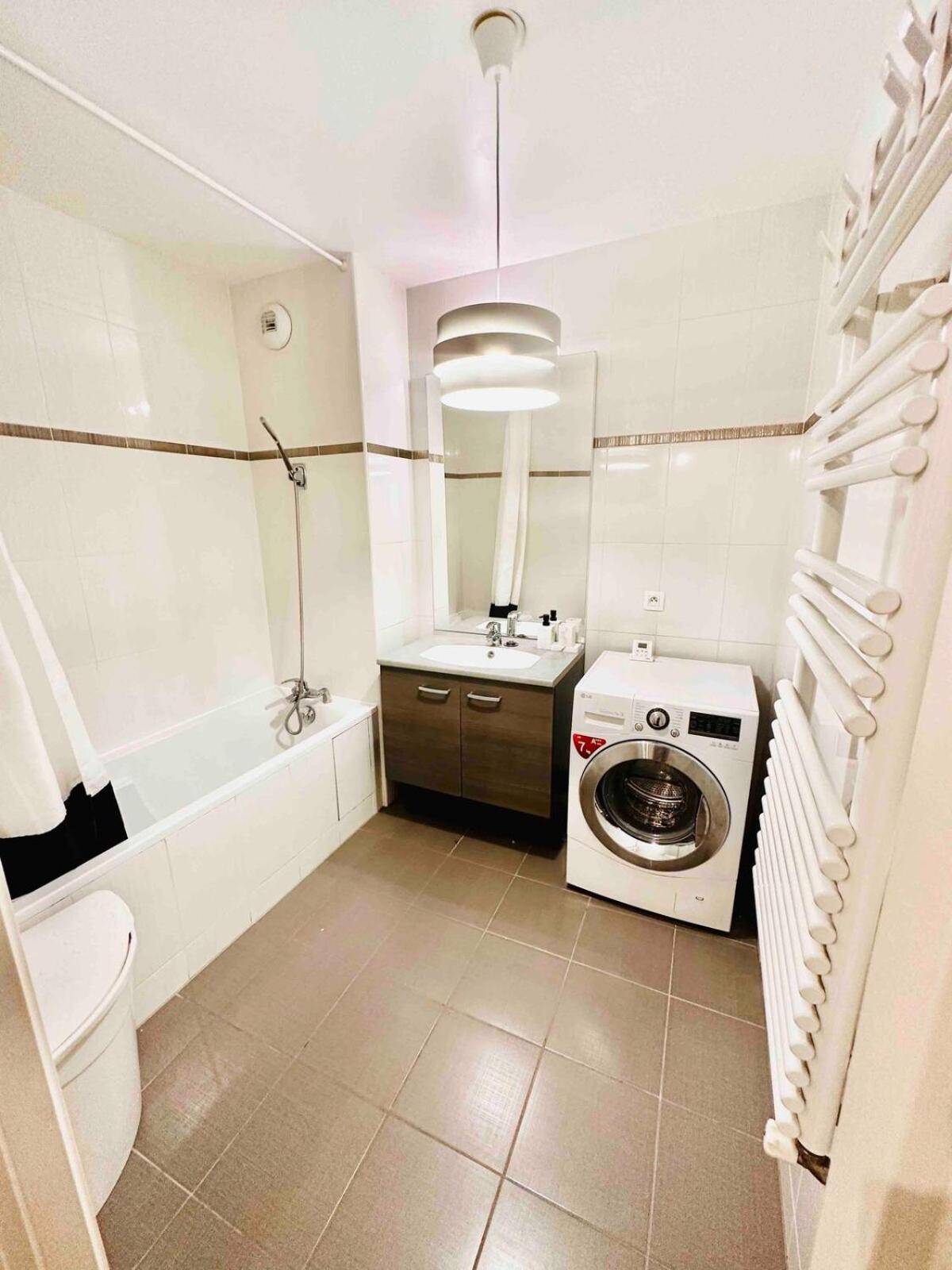 וליפינט Btobed - Location Professionnelle - Appartement 4 Personnes Parking Gratuit - Proche Parc Des Expositions Et Aeroport Cdg מראה חיצוני תמונה
